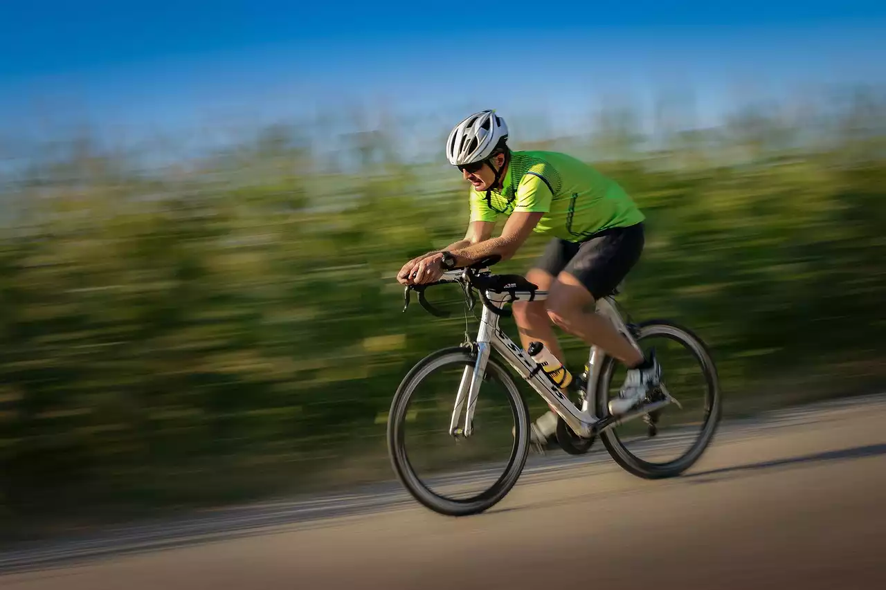 Pedale seu caminho para o sucesso: dicas para se preparar para o ciclismo de longa distância
