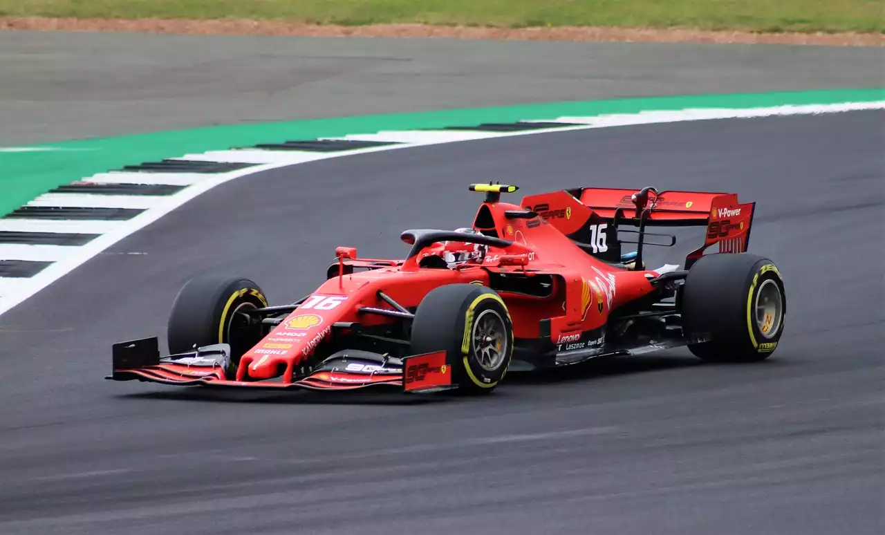 Silverstone Circuit: מבט על אחד ממסלולי ה-F1 האייקוניים ביותר בעולם