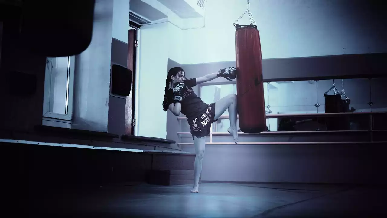 O Estilo Holandês de Kickboxing: Técnicas e Características
