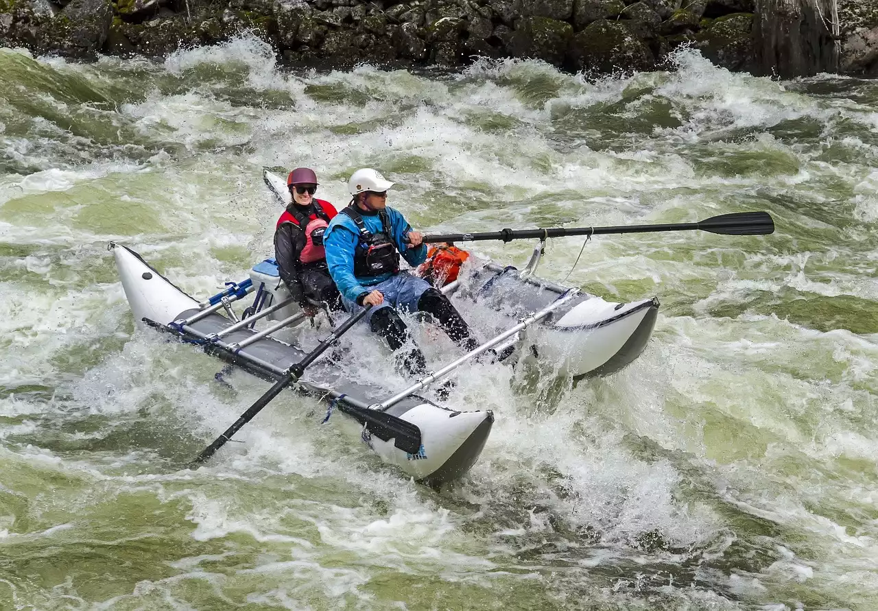 The Ultimate Guide to Whitewater Rafting Safety: Top Tips for a Risk-Free Adventure