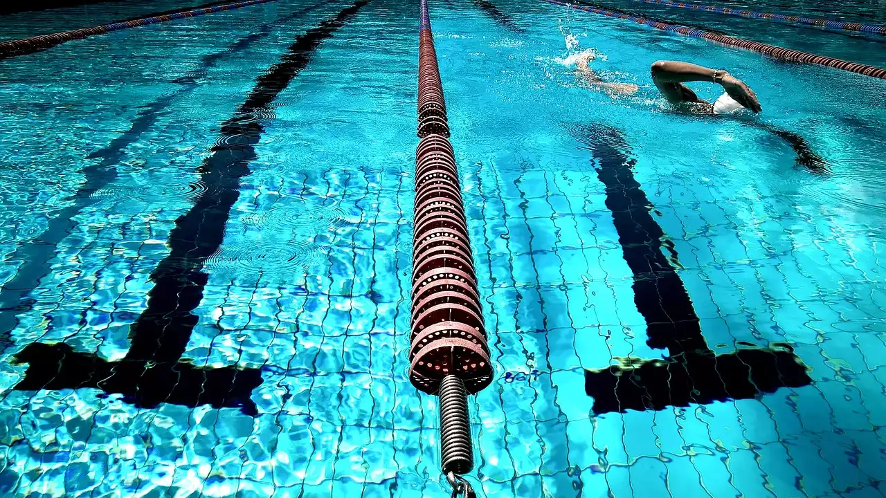 How to Choose the Right Swimming Pool for your Competition